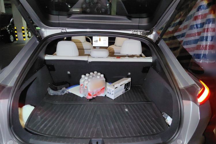 Used ONVO L60 2024 60 kWh Rear-Drive Version Trunk