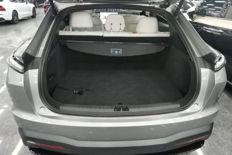 Used ONVO L60 2024 60 kWh Rear-Drive Version Trunk