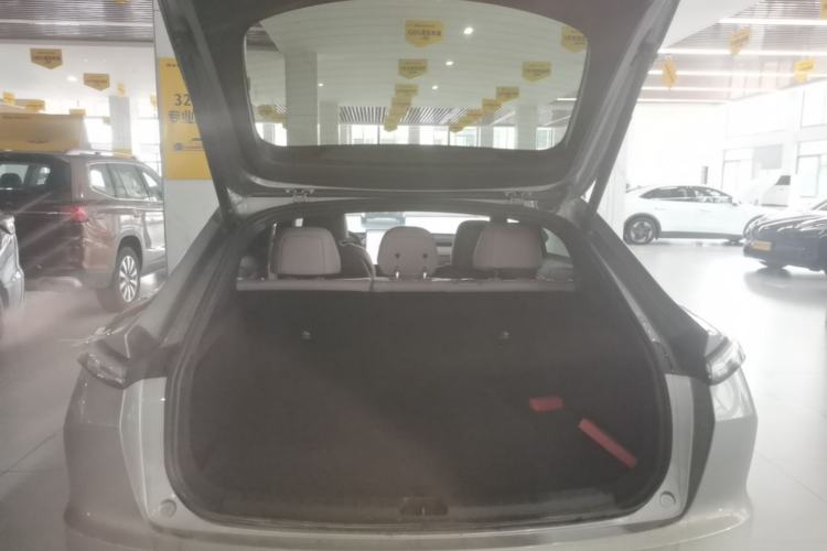 Used ONVO L60 2024 60 kWh Rear-Drive Version Trunk
