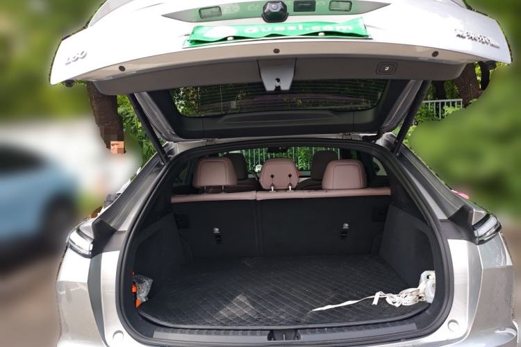 Used ONVO L60 2024 60 kWh Rear-Drive Version Trunk