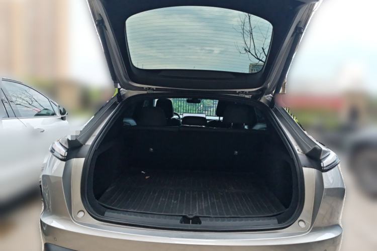 Used ONVO L60 2024 60 kWh Rear-Drive Version Trunk