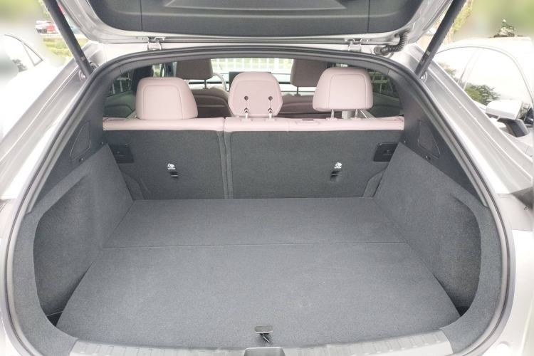Used ONVO L60 2024 60 kWh Rear-Drive Version Trunk