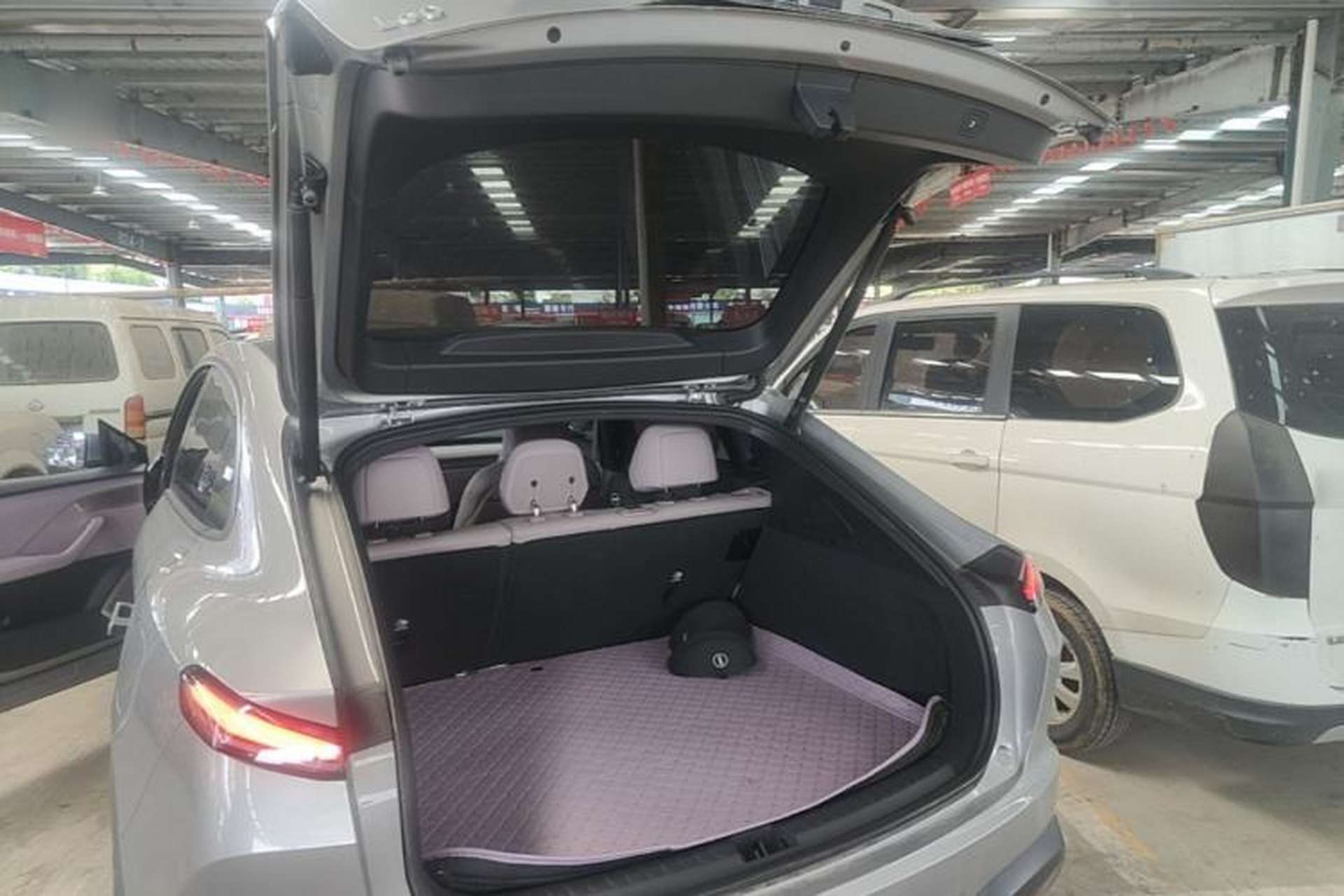 Used ONVO L60 2024 60 kWh Rear-Drive Version Trunk