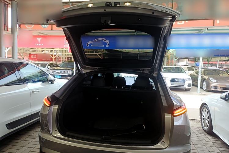 Used ONVO L60 2024 60 kWh Rear-Drive Version Trunk