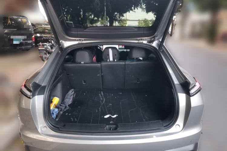 Used ONVO L60 2024 60 kWh Rear-Drive Version Trunk