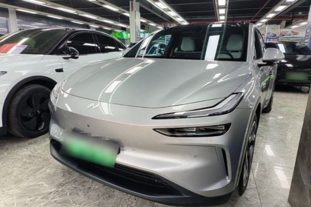 Used ONVO L60 2024 60 kWh Rear-Drive Version