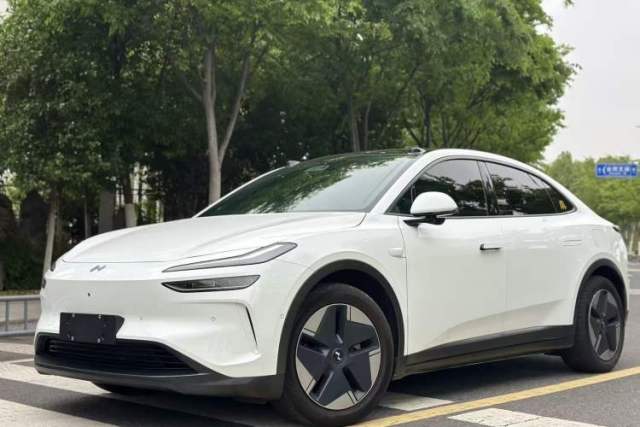 Used ONVO L60 2024 60 kWh Rear-Drive Version