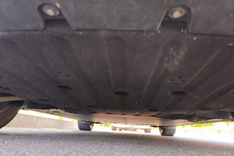 Used ONVO L60 2024 60 kWh Rear-Drive Version Chassis Front