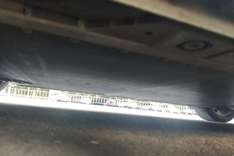 Used ONVO L60 2024 60 kWh Rear-Drive Version Chassis Front Left
