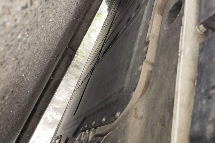 Used ONVO L60 2024 60 kWh Rear-Drive Version Chassis Front Right