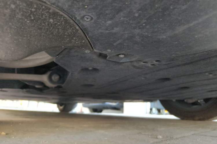Used ONVO L60 2024 60 kWh Rear-Drive Version Chassis Front Right