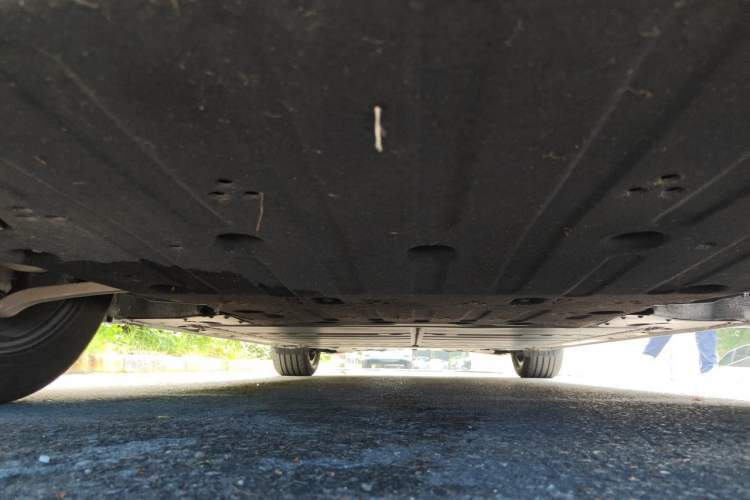 Used ONVO L60 2024 60 kWh Rear-Drive Version Chassis Front