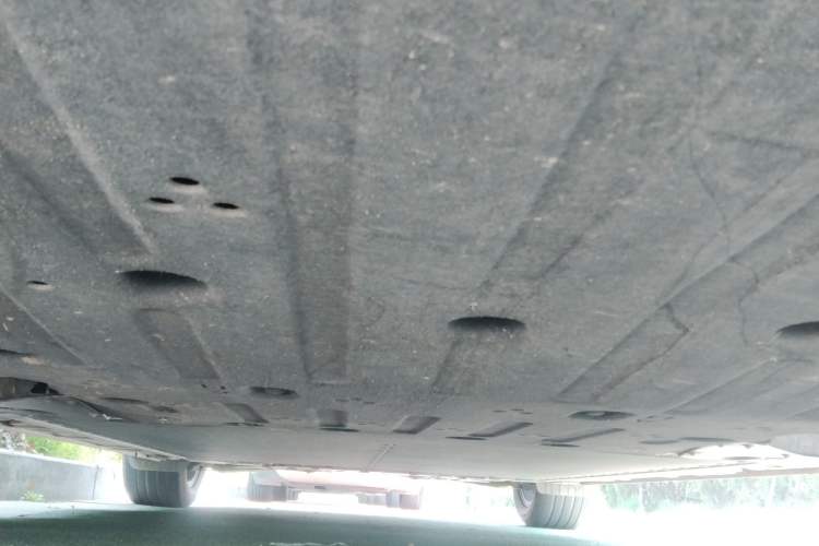 Used ONVO L60 2024 60 kWh Rear-Drive Version Chassis Front