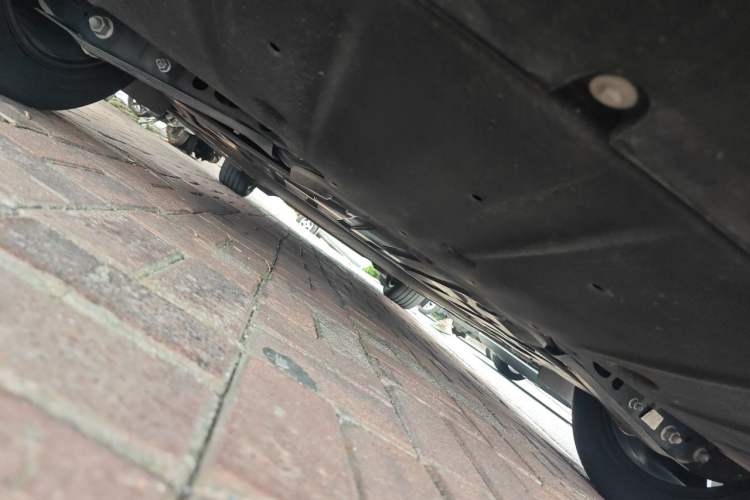 Used ONVO L60 2024 60 kWh All-Wheel Drive Chassis Rear