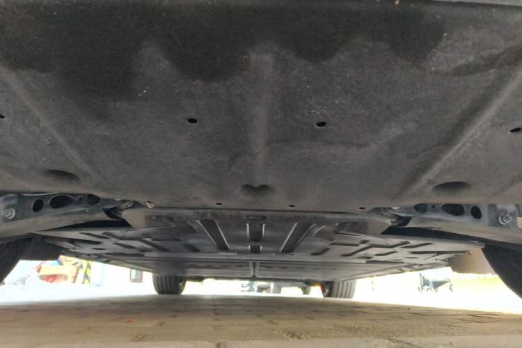 Used ONVO L60 2024 60 kWh Rear-Drive Version Chassis Rear