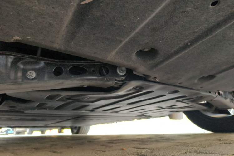 Used ONVO L60 2024 60 kWh Rear-Drive Version Chassis Rear Left