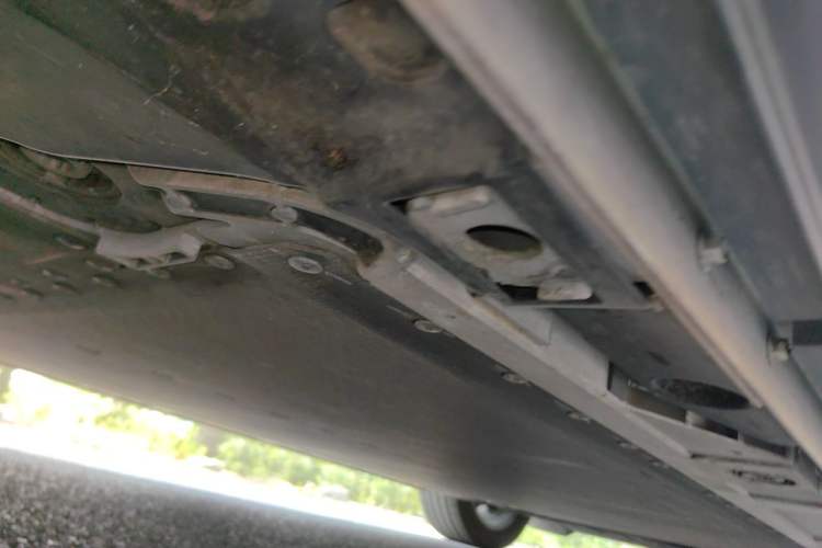 Used ONVO L60 2024 60 kWh Rear-Drive Version Chassis Rear Right