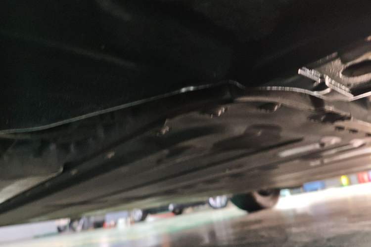 Used ONVO L60 2024 60 kWh Rear-Drive Version Chassis Rear Right