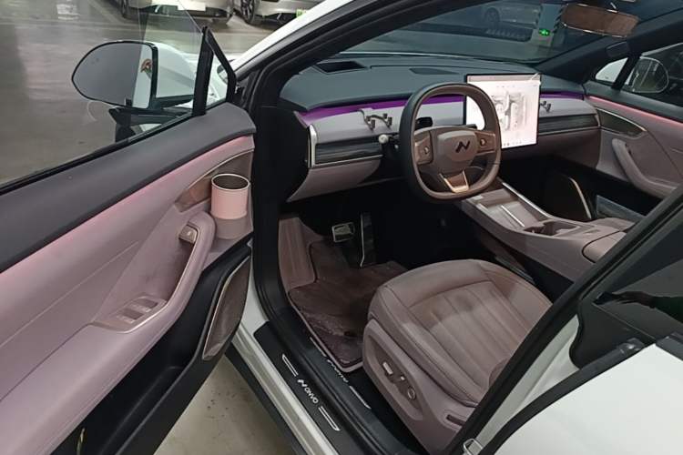 Used ONVO L60 2024 60 kWh Rear-Drive Version Driver Seat