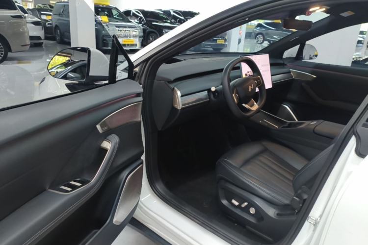 Used ONVO L60 2024 85 kWh Rear-Drive Version Driver Seat
