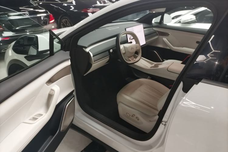 Used ONVO L60 2024 60 kWh Rear-Drive Version Driver Seat