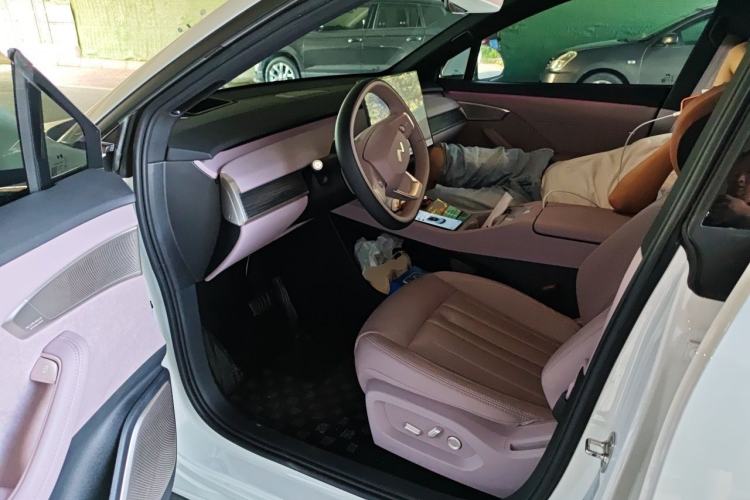 Used ONVO L60 2024 60 kWh Rear-Drive Version Driver Seat