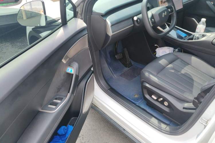 Used ONVO L60 2024 60 kWh Rear-Drive Version Driver Seat