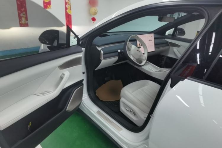 Used ONVO L60 2024 60 kWh Rear-Drive Version Driver Seat
