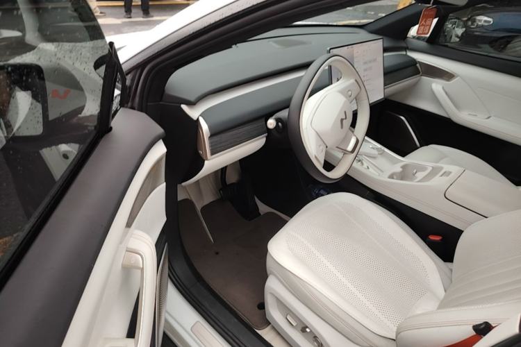 Used ONVO L60 2024 60 kWh Rear-Drive Version Driver Seat