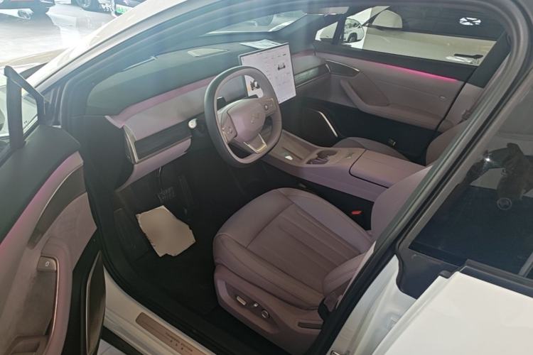 Used ONVO L60 2024 60 kWh Rear-Drive Version Driver Seat
