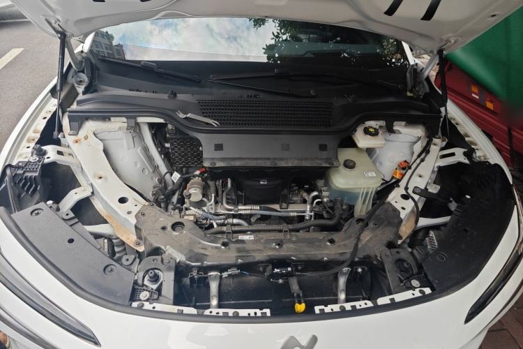 Used ONVO L60 2024 60 kWh All-Wheel Drive Engine Bay