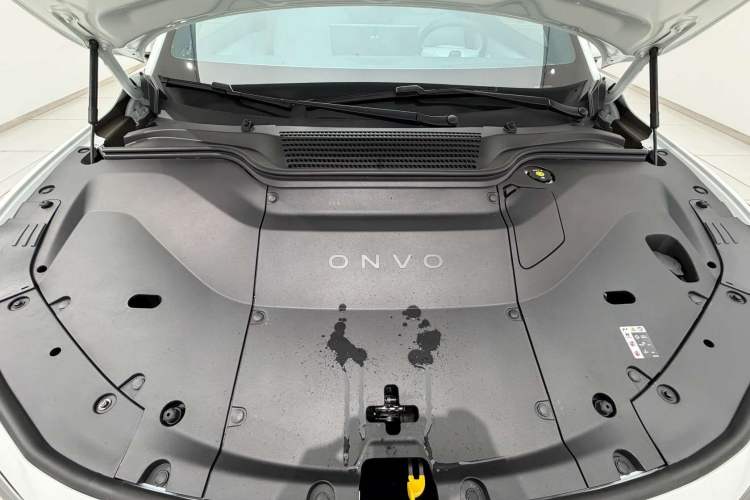 Used ONVO L60 2024 60 kWh All-Wheel Drive Engine Bay