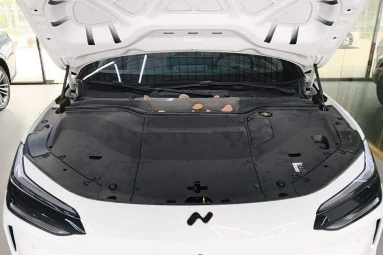 Used ONVO L60 2024 60 kWh Rear-Drive Version Engine Bay