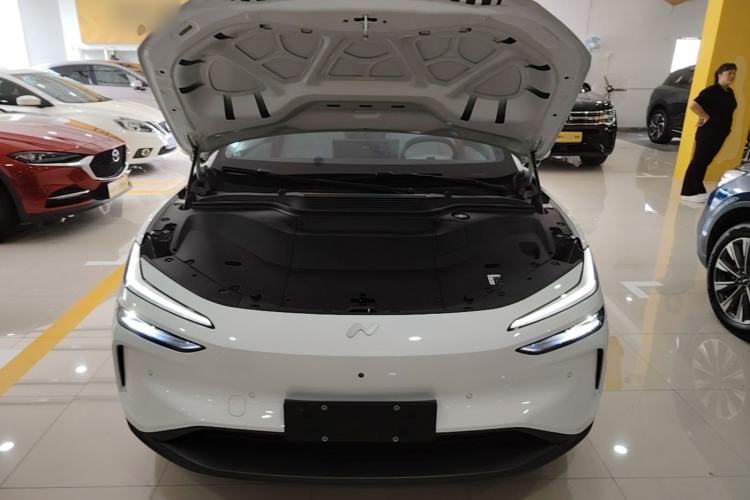 Used ONVO L60 2024 60 kWh Rear-Drive Version Engine Bay