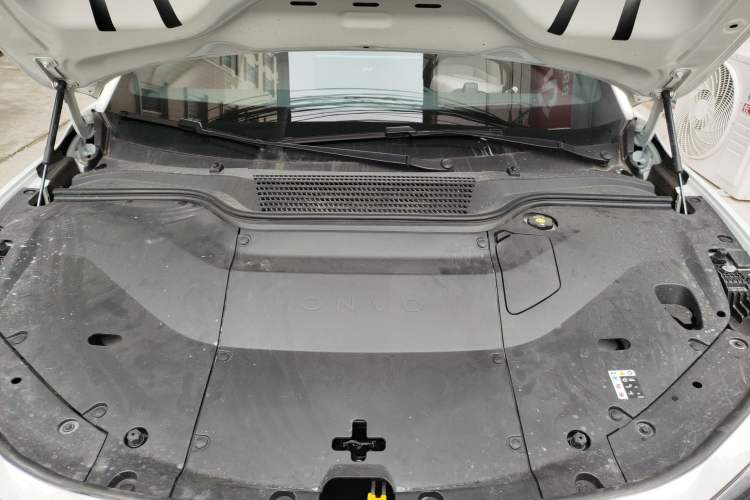 Used ONVO L60 2024 60 kWh Rear-Drive Version Engine Bay