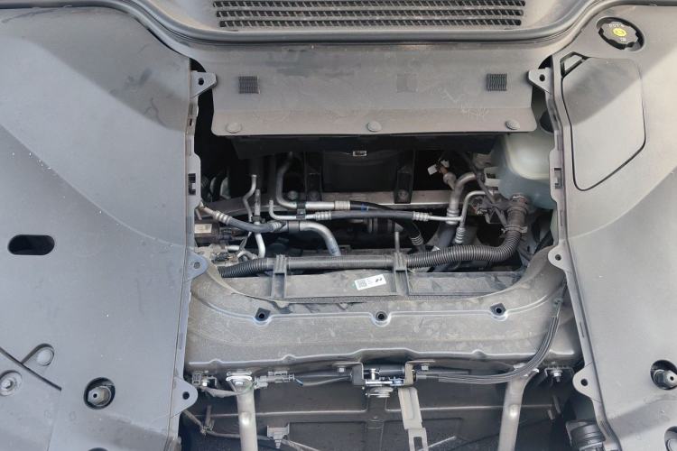Used ONVO L60 2024 60 kWh Rear-Drive Version Engine Bay