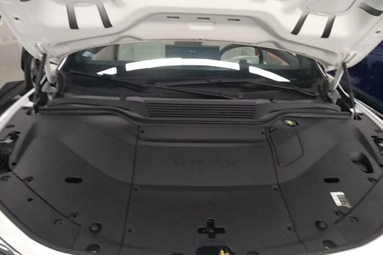 Used ONVO L60 2024 60 kWh Rear-Drive Version Engine Bay