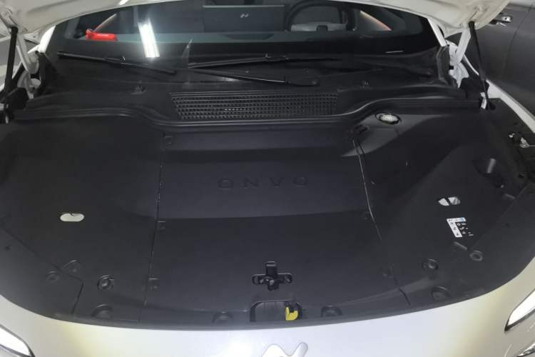 Used ONVO L60 2024 60 kWh Rear-Drive Version Engine Bay