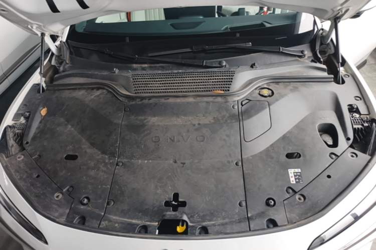 Used ONVO L60 2024 60 kWh Rear-Drive Version Engine Bay