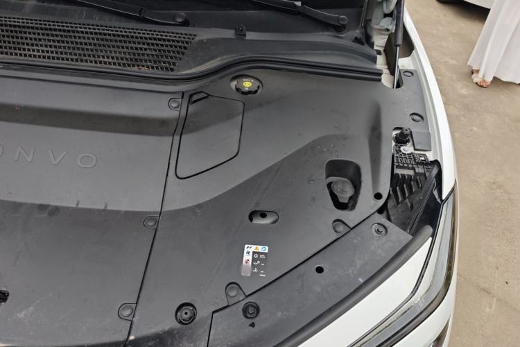 Used ONVO L60 2024 60 kWh Rear-Drive Version Engine Bay Left
