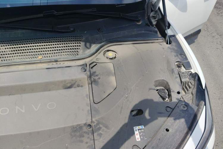 Used ONVO L60 2024 60 kWh Rear-Drive Version Engine Bay Left