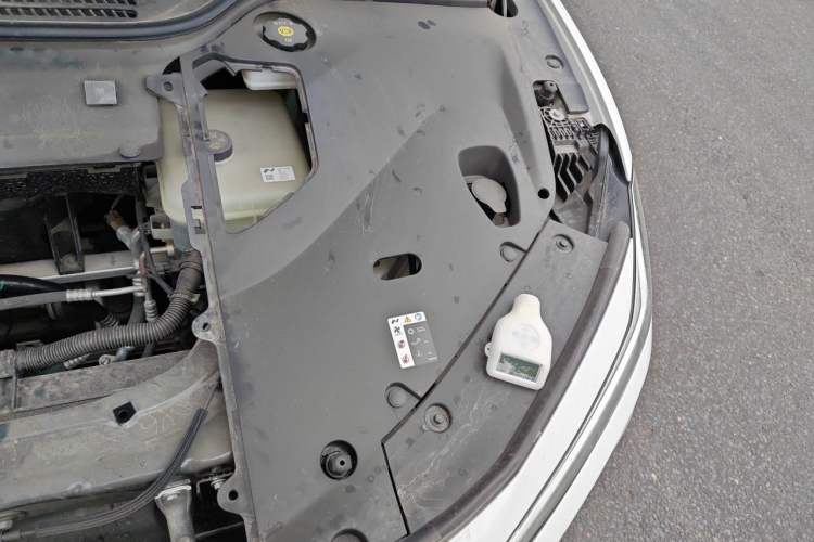 Used ONVO L60 2024 60 kWh Rear-Drive Version Engine Bay Left