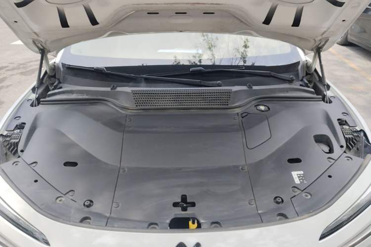 Used ONVO L60 2024 60 kWh Rear-Drive Version Engine Bay