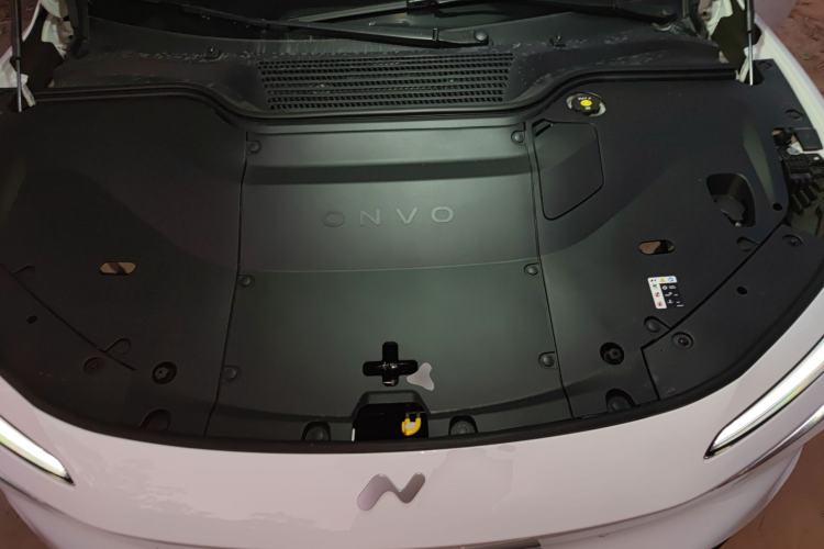 Used ONVO L60 2024 60 kWh Rear-Drive Version Engine Bay