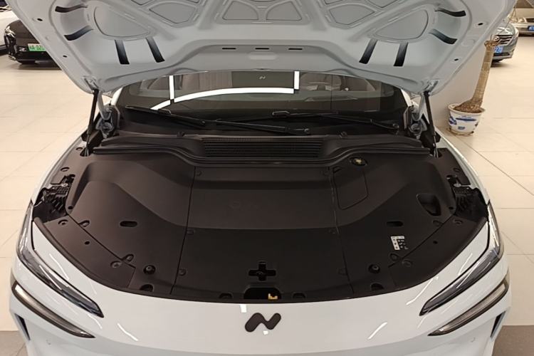 Used ONVO L60 2024 60 kWh Rear-Drive Version Engine Bay