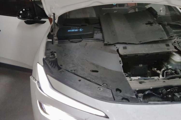 Used ONVO L60 2024 60 kWh Rear-Drive Version Engine Bay Right