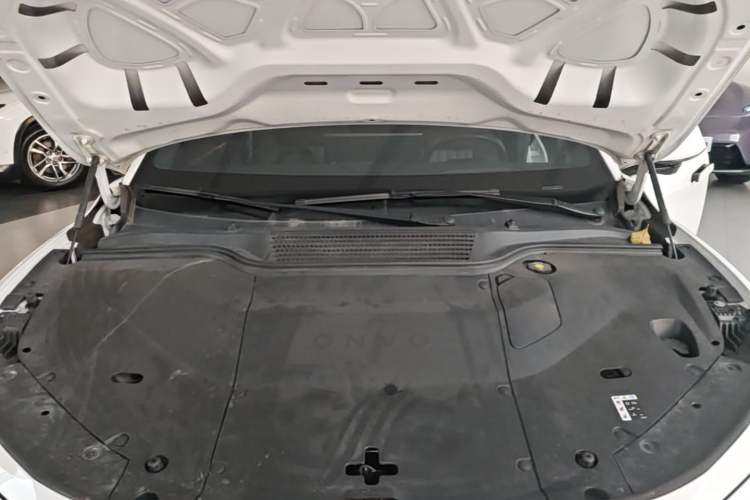 Used ONVO L60 2024 60 kWh Rear-Drive Version Engine Bay