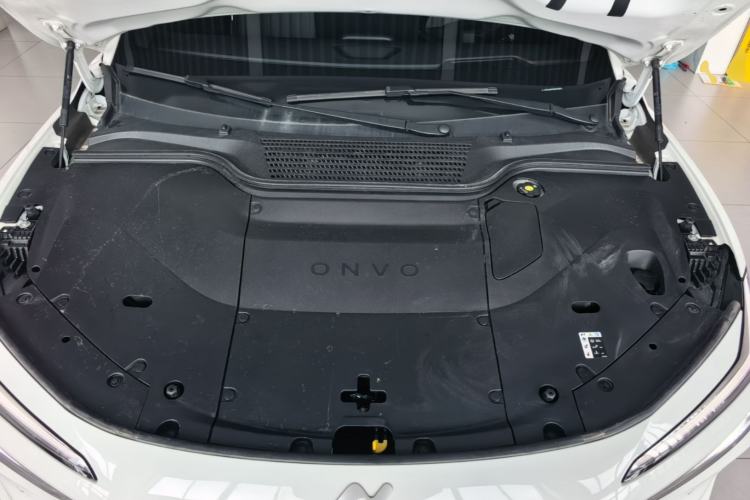 Used ONVO L60 2024 60 kWh All-Wheel Drive Engine Bay