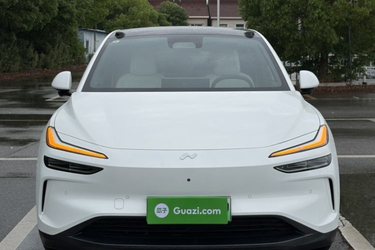 Used ONVO L60 2024 60 kWh Rear-Drive Version Exterior 1