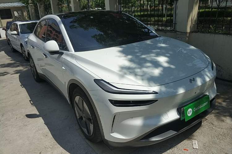 Used ONVO L60 2024 60 kWh Rear-Drive Version Exterior 1